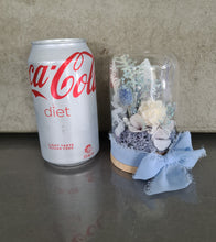 Load image into Gallery viewer, Preserved everlasting flowers baby glass dome - Blue