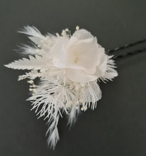 Load image into Gallery viewer, Everlasting flowers school formal / prom set – corsage, buttonhole & hair flowers