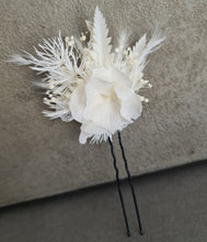 Load image into Gallery viewer, Everlasting flowers school formal / prom set – corsage, buttonhole & hair flowers