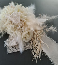 Load image into Gallery viewer, Boho flowers School prom set – corsage, buttonhole & hair pin