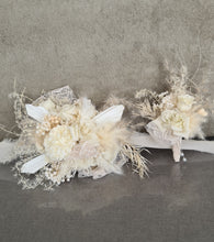 Load image into Gallery viewer, Boho flowers School prom set – corsage, buttonhole & hair pin