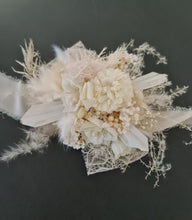 Load image into Gallery viewer, Boho flowers School prom set – corsage, buttonhole & hair pin