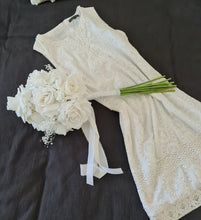 Load image into Gallery viewer, Popular long stem roses & pocket flowers elopement set in white