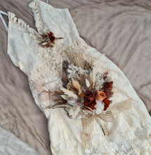 Load image into Gallery viewer, Rustic wedding elopement set – preserved & dry bridal bouquet & buttonhole