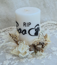 Load image into Gallery viewer, Pet Memory dog /cat preserved flowers reef & candle set - Boho