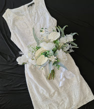 Load image into Gallery viewer, Neutral & green bridal bouquet & buttonhole – Elopement set