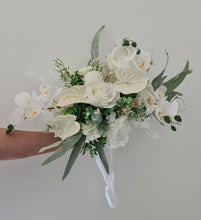 Load image into Gallery viewer, Neutral & green bridal bouquet & buttonhole – Elopement set