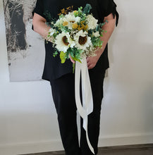 Load image into Gallery viewer, White sunflowers bridal bouquet & buttonhole – Elopement set