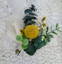 Load image into Gallery viewer, White sunflowers bridal bouquet & buttonhole – Elopement set