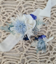 Load image into Gallery viewer, Preserved flowers Blue & white School prom set – corsage & buttonhole