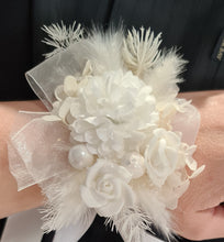 Load image into Gallery viewer, Everlasting flowers white corsage w glitter beads - School formal / Wedding
