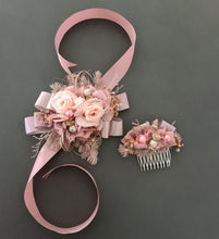 Load image into Gallery viewer, Preserved flowers dusty blush mauve corsage & hair comb - School Formal / Wedding