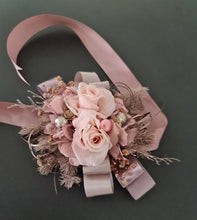 Load image into Gallery viewer, Preserved flowers dusty blush mauve corsage & hair comb - School Formal / Wedding