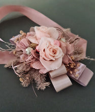 Load image into Gallery viewer, Preserved flowers dusty blush mauve corsage & hair comb - School Formal / Wedding