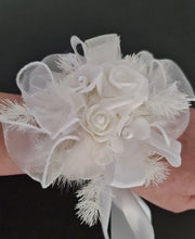 Load image into Gallery viewer, Everlasting flowers / pearls School formal Set - Corsage, buttonhole & hair comb