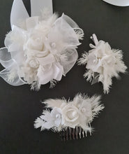 Load image into Gallery viewer, Everlasting flowers / pearls School formal Set - Corsage, buttonhole & hair comb