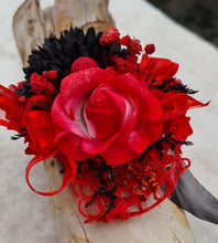 Load image into Gallery viewer, Everlasting flowers black & red corsage - School formal / Wedding