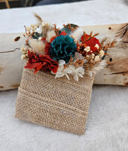 Load image into Gallery viewer, Preserved rustic style orange & green pocket flowers w hessian