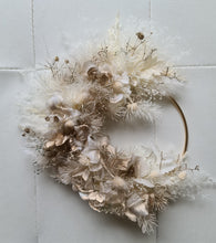 Load image into Gallery viewer, Preserved flowers cake hoop – neutral & champagne gold – 5 inch
