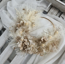 Load image into Gallery viewer, Preserved flowers cake hoop – neutral & champagne gold – 5 inch