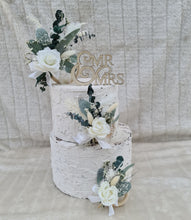 Load image into Gallery viewer, Everlasting flowers - triple cake toppers / rings - neutral & green incl Mr & Mrs sign