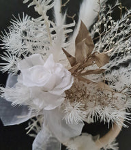 Load image into Gallery viewer, Preserved flowers - triple cake toppers / rings - White & gold w roses incl Mr & Mrs sign