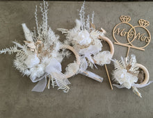 Load image into Gallery viewer, Preserved flowers - triple cake toppers / rings - White & gold w roses incl Mr & Mrs sign