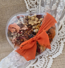 Load image into Gallery viewer, Preserved flowers in love hearth – Rustic colours