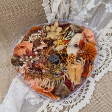 Load image into Gallery viewer, Preserved flowers in love hearth – Rustic colours