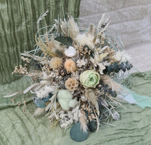 Load image into Gallery viewer, Unique sage green / green preserved everlasting flowers bridal bouquet & buttonhole – Elopement Set