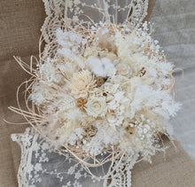 Load image into Gallery viewer, Boho Neutral Everlasting flowers Bridal bouquet & buttonhole - Elopement Set