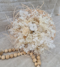Load image into Gallery viewer, Boho Neutral Everlasting flowers Bridal bouquet & buttonhole - Elopement Set