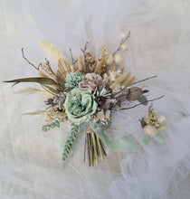 Load image into Gallery viewer, Everlasting flowers sage, olive and mint green Elopement set - Bridal bouquet and buttonhole
