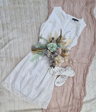 Load image into Gallery viewer, Everlasting flowers sage, olive and mint green Elopement set - Bridal bouquet and buttonhole