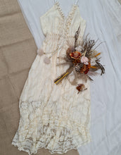 Load image into Gallery viewer, Everlasting flowers rustic orange & blush Elopement set - Bridal bouquet and buttonhole