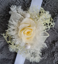 Load image into Gallery viewer, Yellow & white preserved flowers corsage w mini rose - School formal / wedding