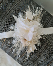Load image into Gallery viewer, Preserved flowers boho corsage in neutral – School formal / wedding