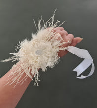 Load image into Gallery viewer, Preserved flowers boho corsage in white & neutral – School formal / wedding