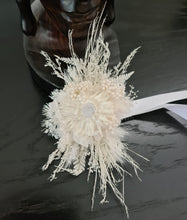 Load image into Gallery viewer, Preserved flowers boho corsage in white & neutral – School formal / wedding