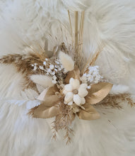 Load image into Gallery viewer, Boho Everlasting flowers cake topper