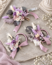 Load image into Gallery viewer, Preserved flowers - triple cake toppers / rings – violet, purple & silver