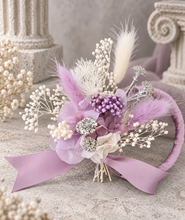 Load image into Gallery viewer, Preserved flowers - triple cake toppers / rings – violet, purple & silver