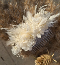 Load image into Gallery viewer, Larger size white preserved flowers comb – Wedding, school formal, engagement