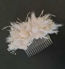 Load image into Gallery viewer, Larger size white preserved flowers comb – Wedding, school formal, engagement
