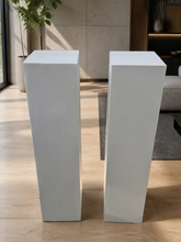 Load image into Gallery viewer, Plinth Acrylic white (25 x 25) - 110cm - HIRE ONLY
