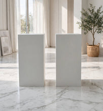Load image into Gallery viewer, Plinth Acrylic white (25 x 25) - 50cm - HIRE ONLY