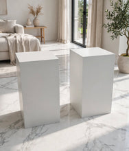 Load image into Gallery viewer, Plinth Acrylic white (25 x 25) - 50cm - HIRE ONLY