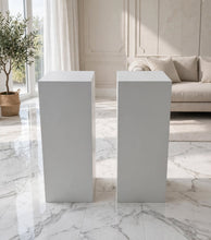 Load image into Gallery viewer, Plinth Acrylic white (25 x 25) - 70cm - HIRE ONLY