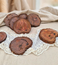 Load image into Gallery viewer, Rustic wood rounds (20cm) - HIRE ONLY