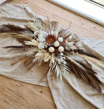 Load image into Gallery viewer, Everlasting Boho arbour backdrop hanging flowers - HIRE ONLY